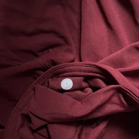 Lululemon 28” Burgundy With Colourful Side Stripes Leggings Women’s Size 6 - Picture 4 of 5